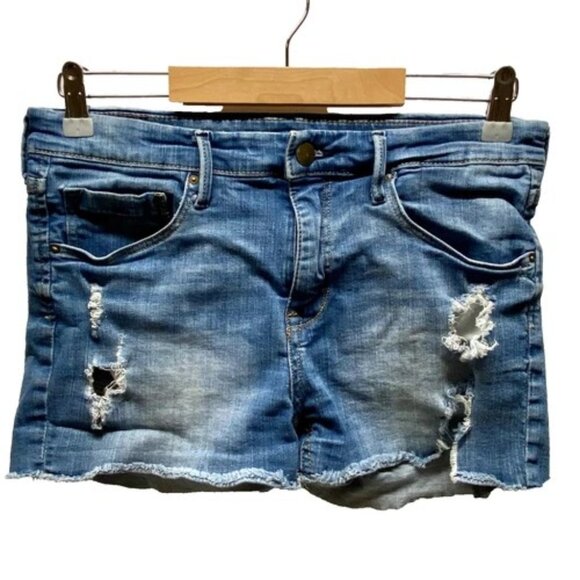 H&M Jean Shorts Women's Size 10 Blue Distressed High Waist Cut Off Raw Hem Denim - Picture 1 of 9